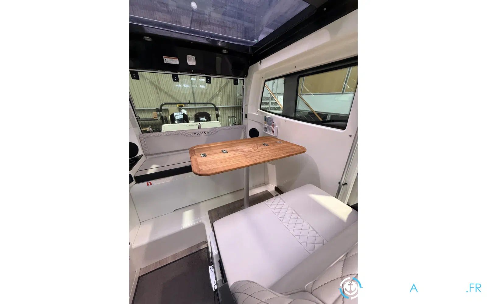 slider 10 Navan C30