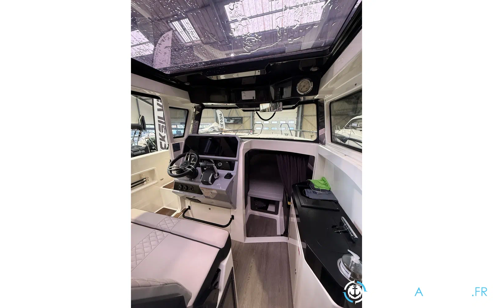 slider 12 Navan C30