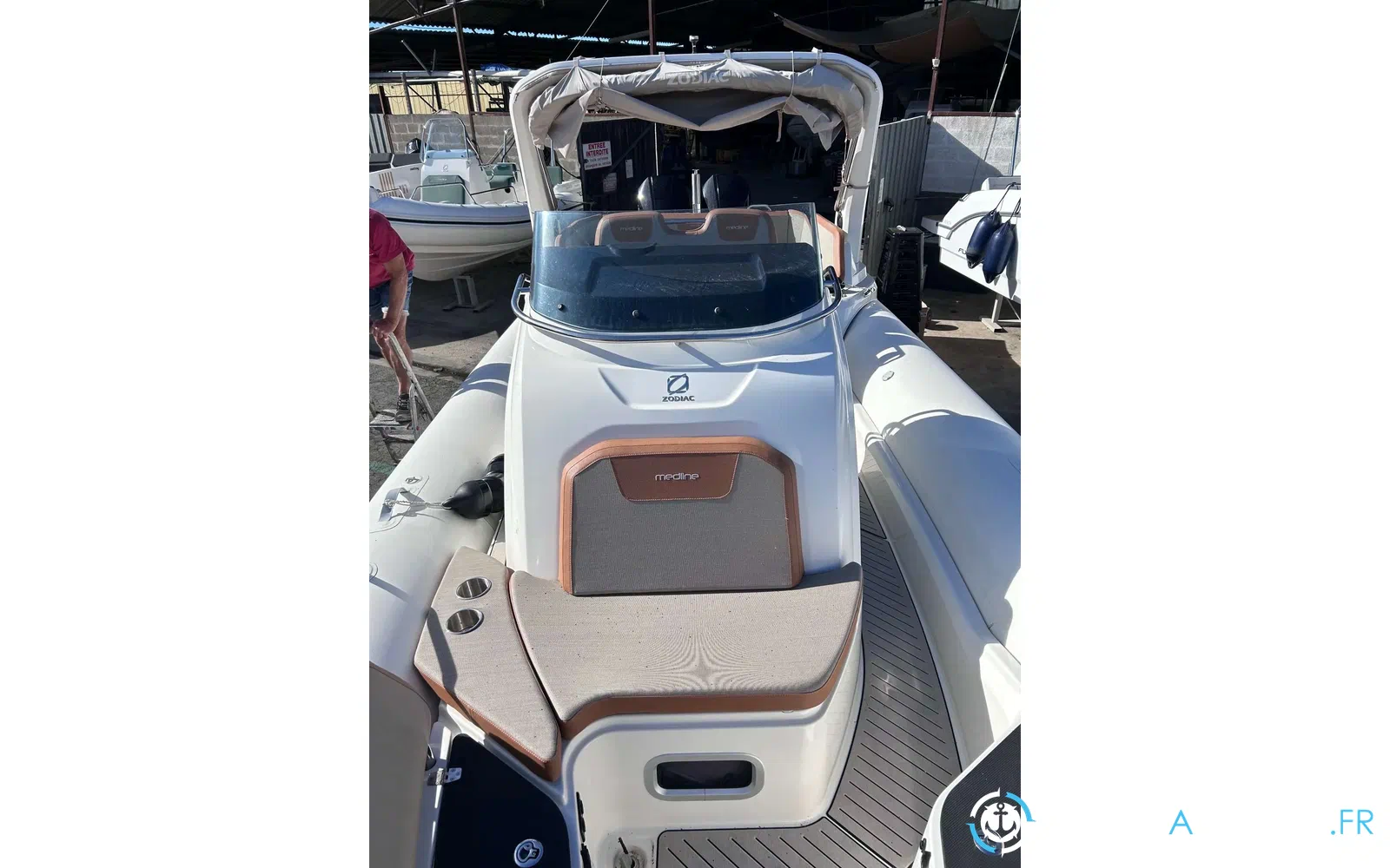 slider 7 Zodiac Medline 9