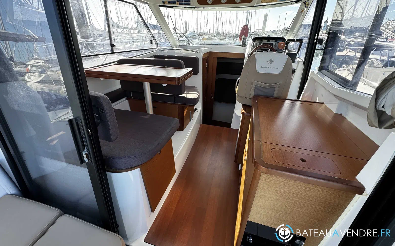 slider 12 Jeanneau Merry Fisher 855