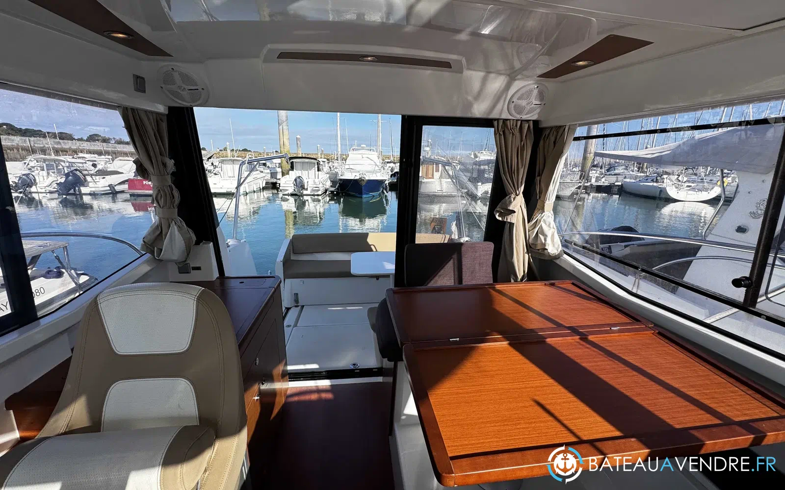 slider 16 Jeanneau Merry Fisher 855