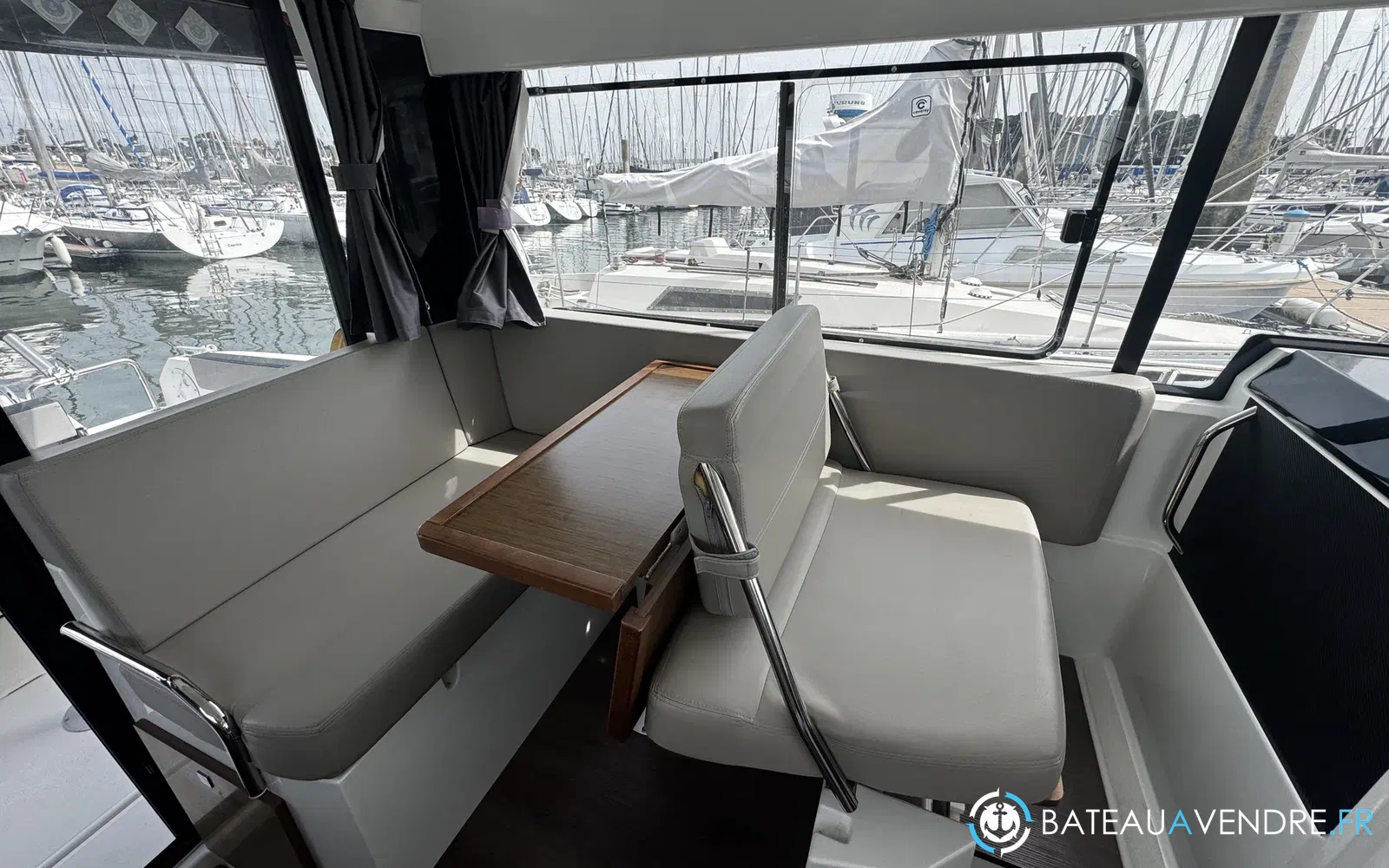 slider 12 Jeanneau Merry Fisher 895