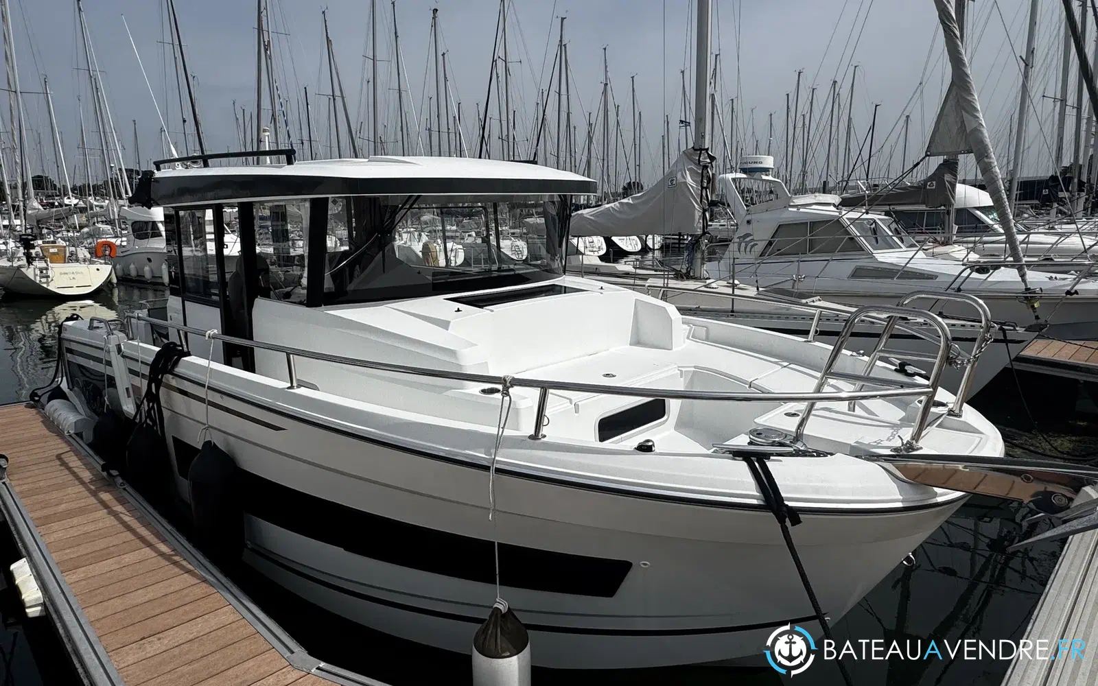 slider 1 Jeanneau Merry Fisher 895