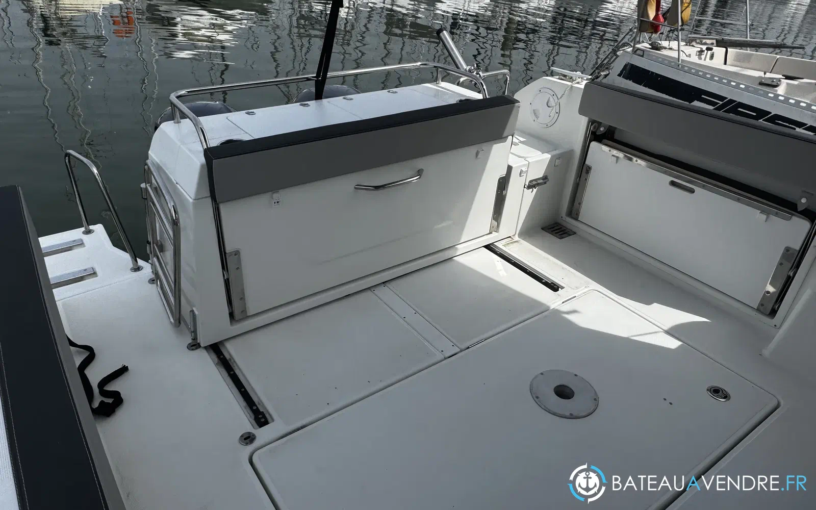 slider 5 Jeanneau Merry Fisher 895
