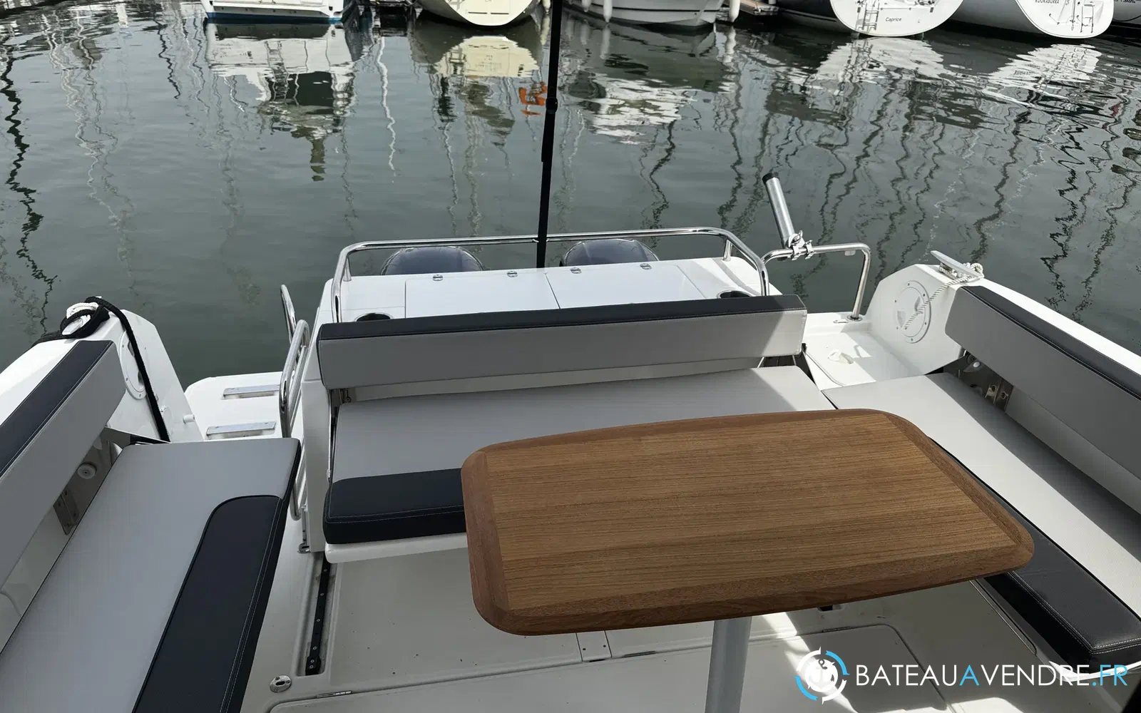 slider 7 Jeanneau Merry Fisher 895