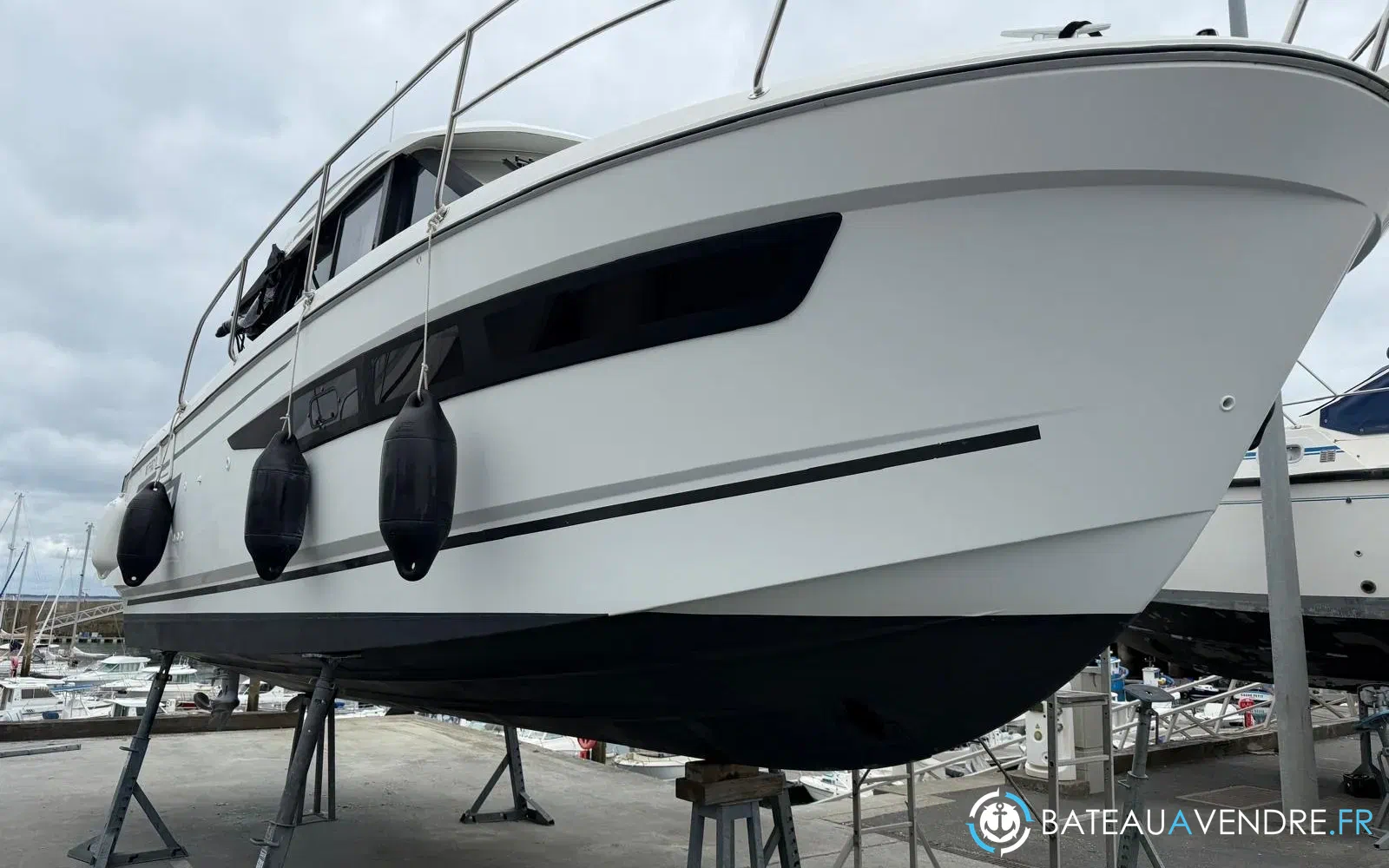slider 0 Jeanneau Merry Fisher 895 Offshore