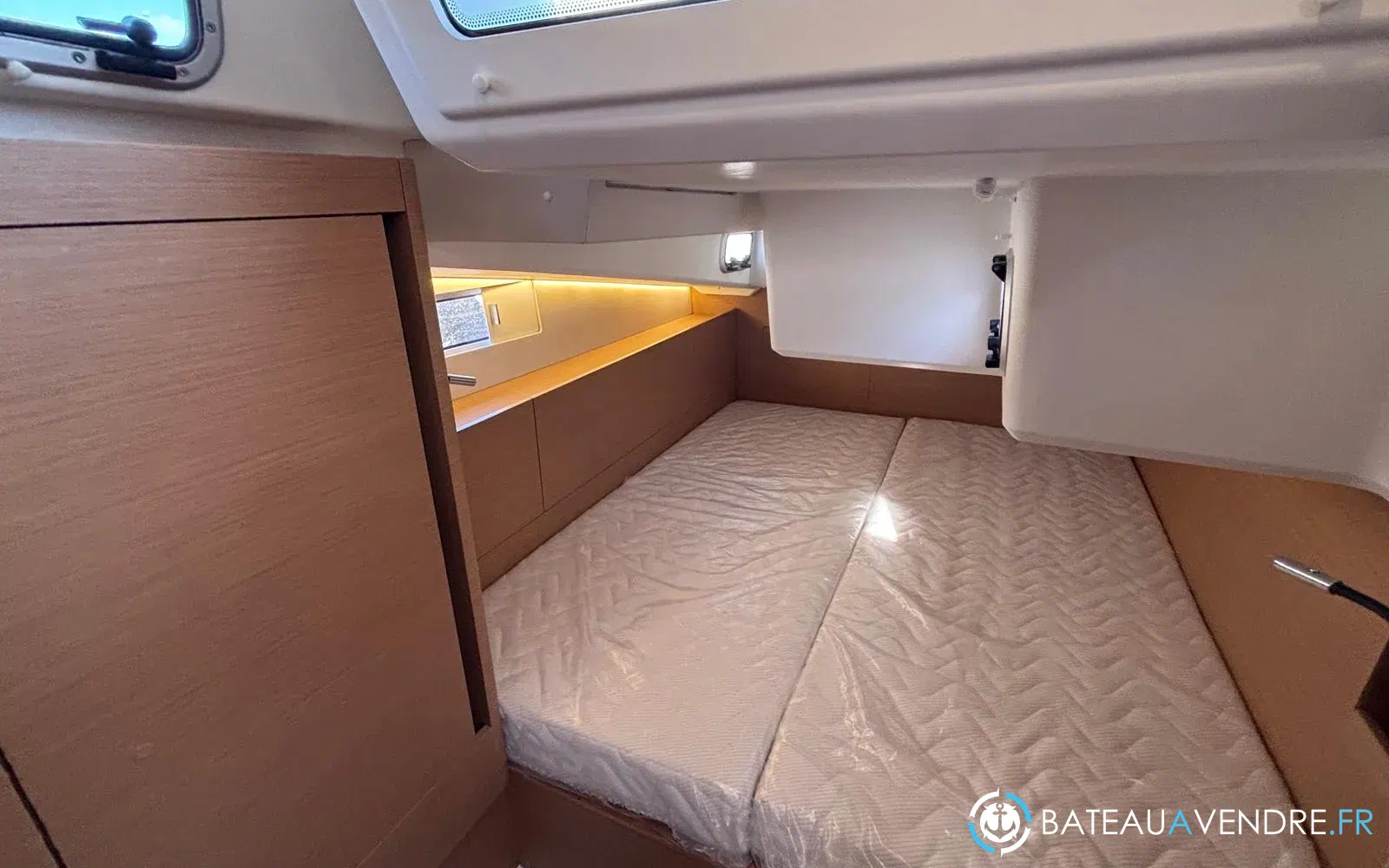 slider 18 Jeanneau Sun Odyssey 490