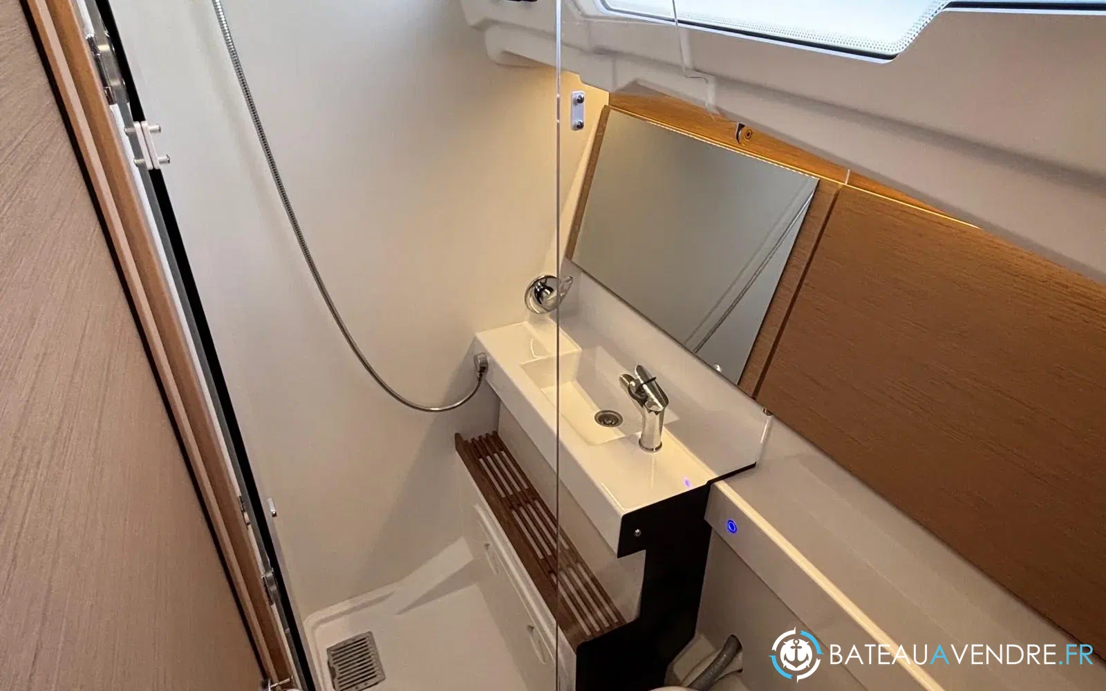 slider 19 Jeanneau Sun Odyssey 490