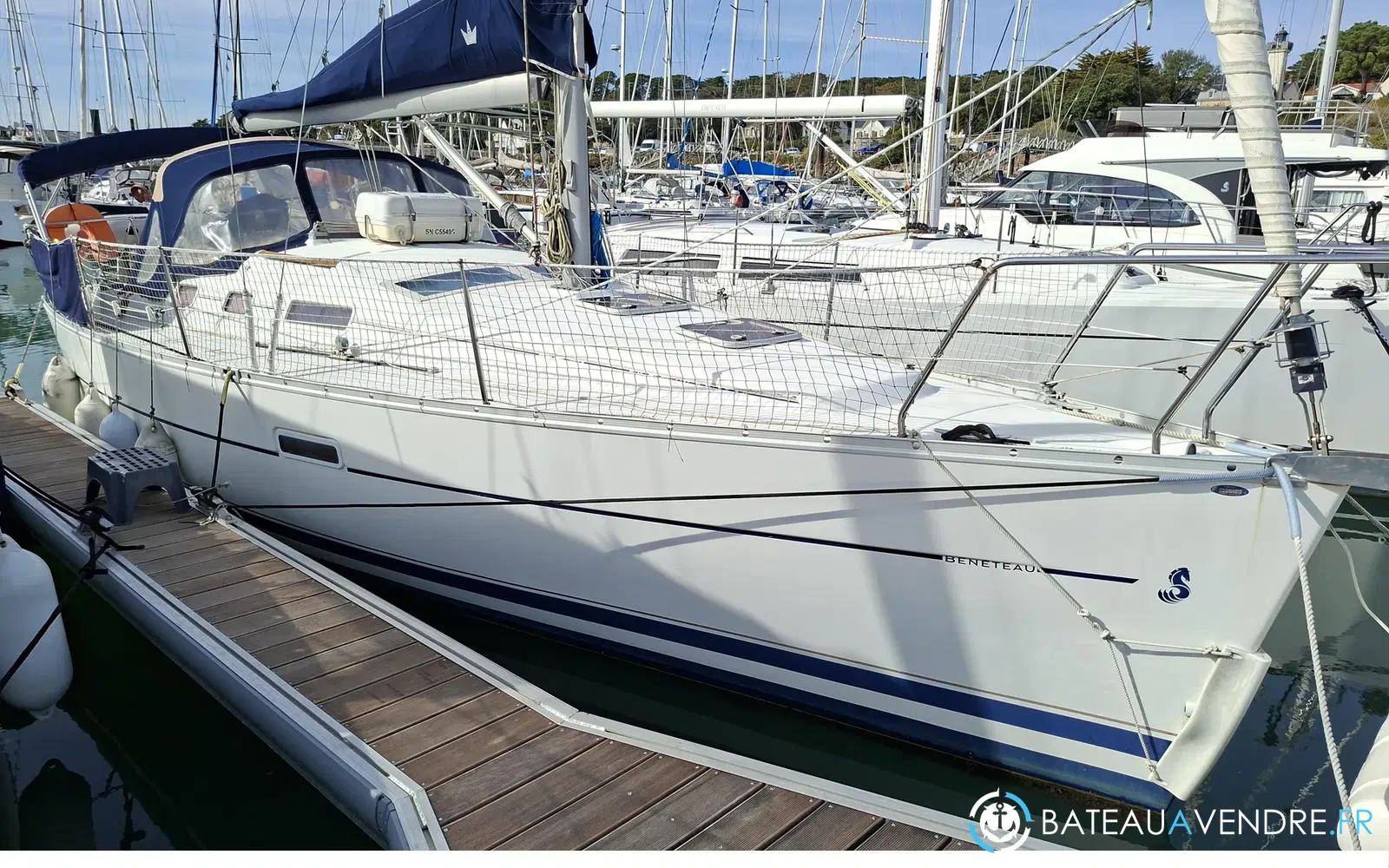 slider 2 Beneteau OCEANIS 323