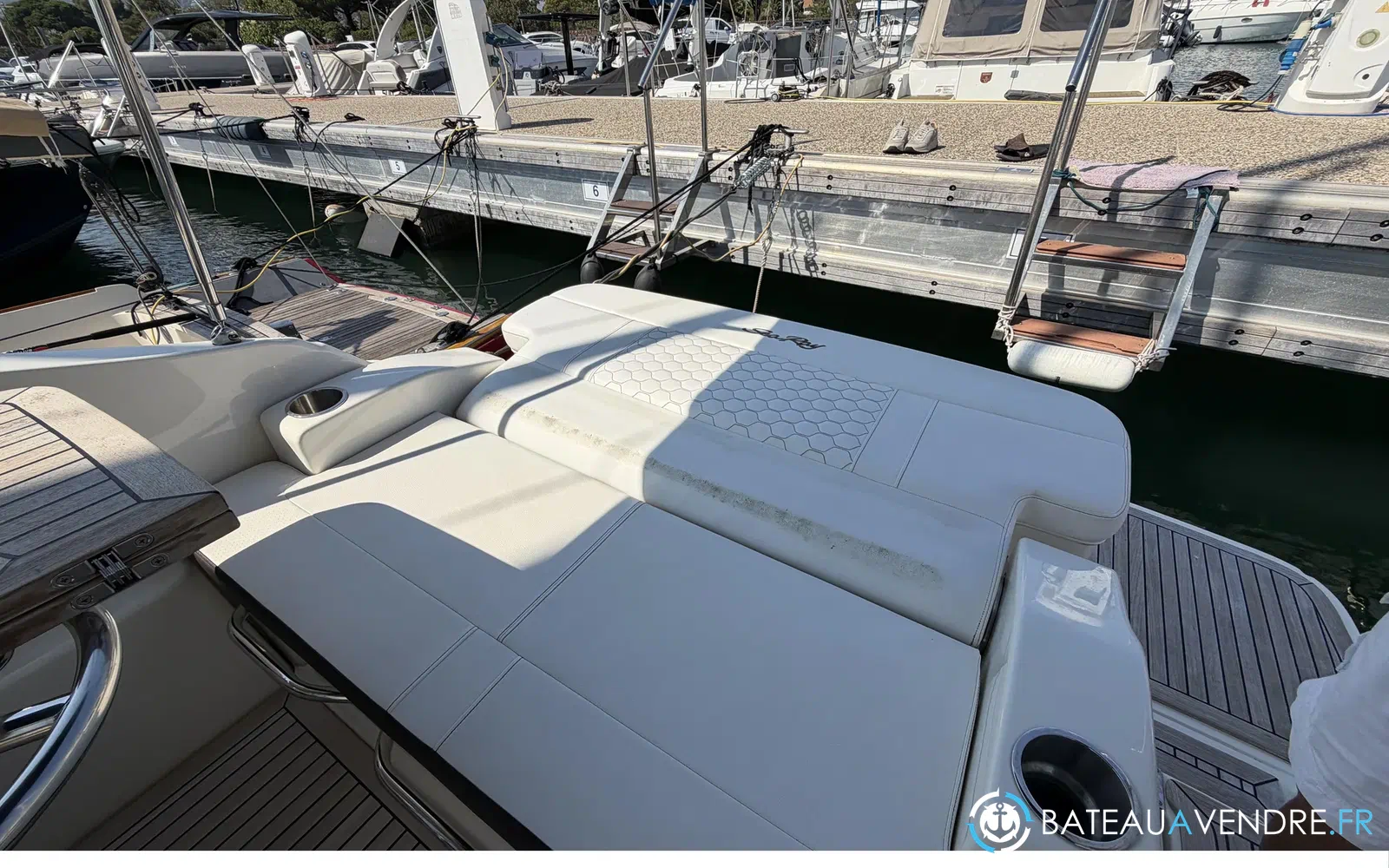 slider 8 Sea Ray 265 Sundancer