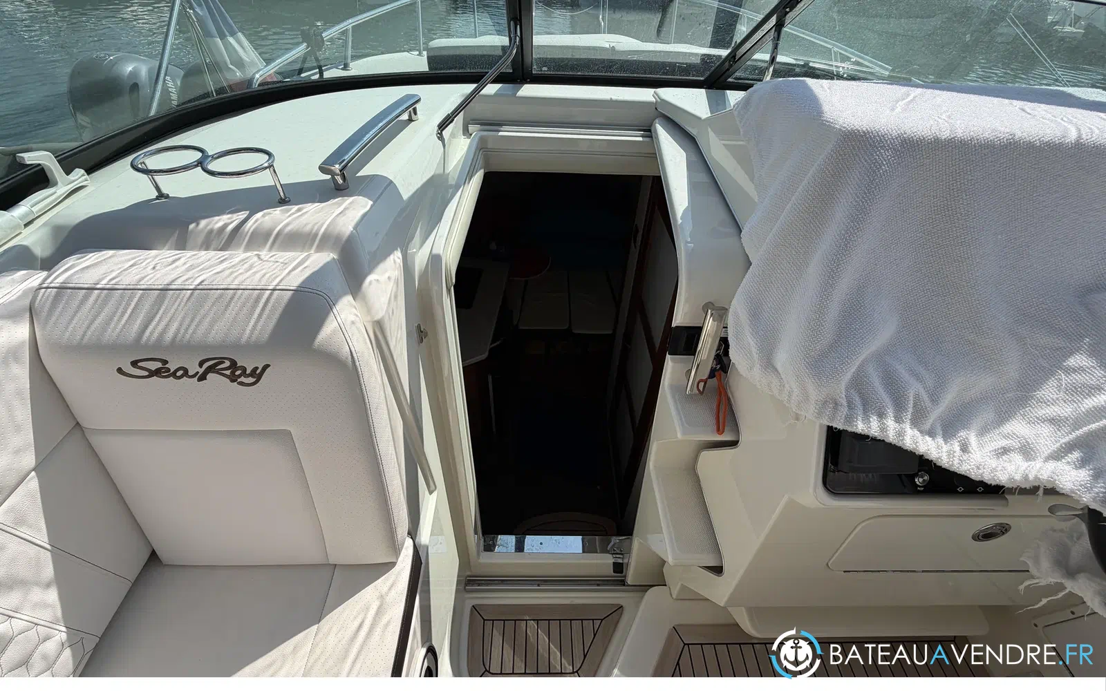 slider 19 Sea Ray 265 Sundancer