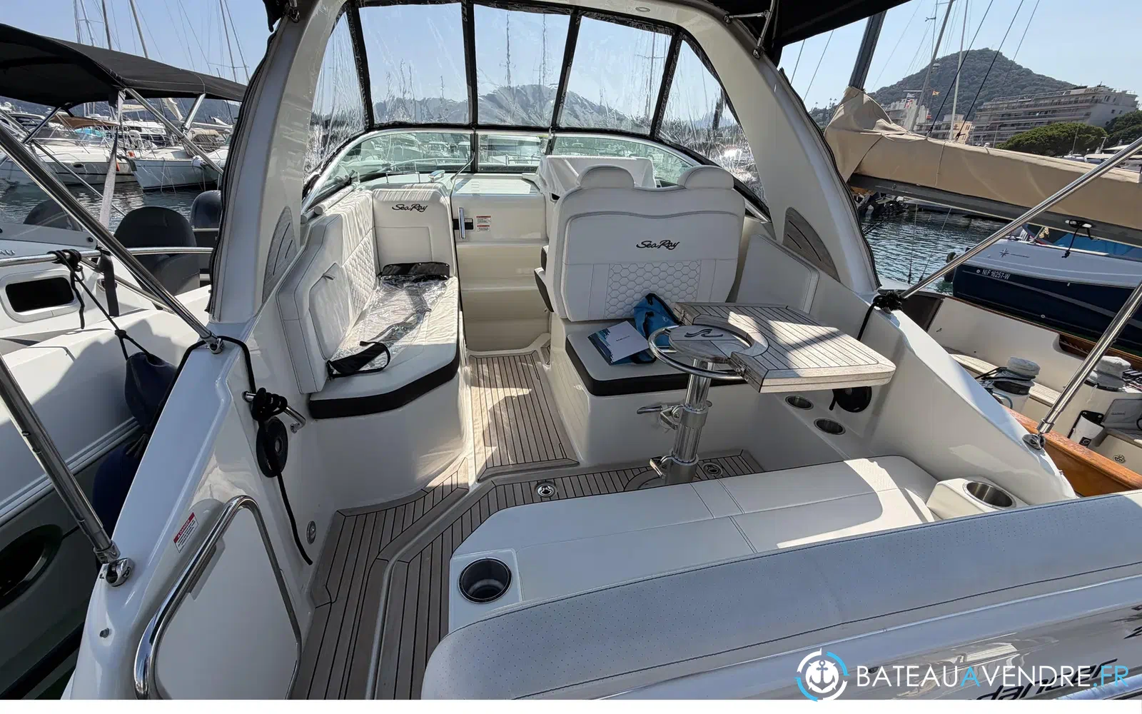slider 3 Sea Ray 265 Sundancer