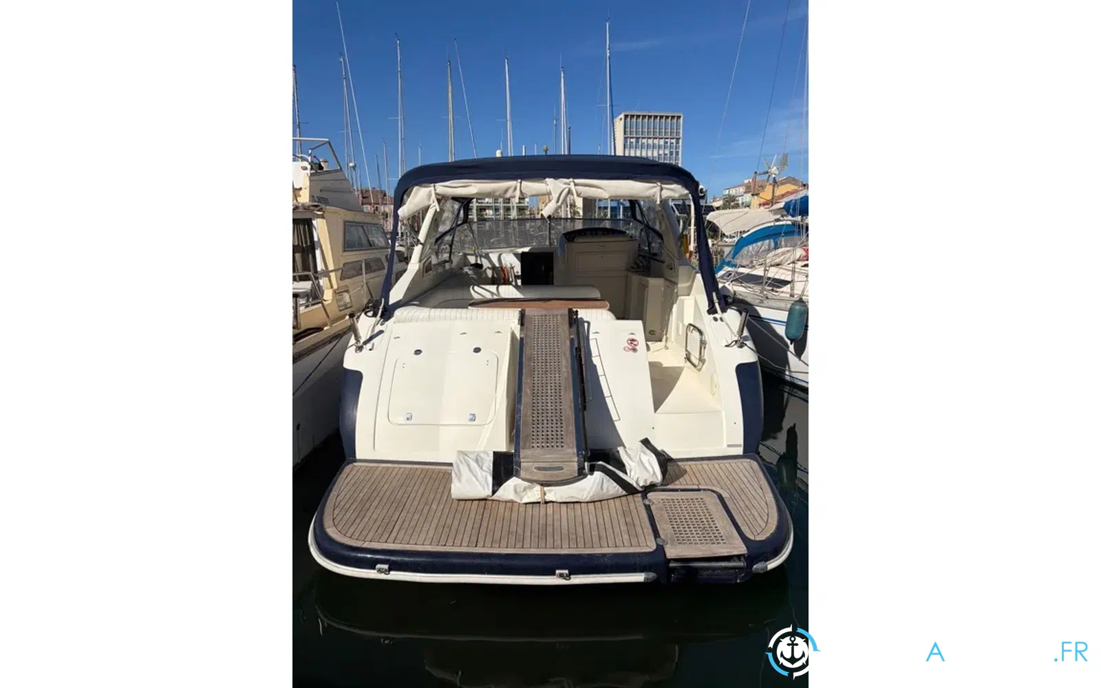 slider 1 Airon Marine 388