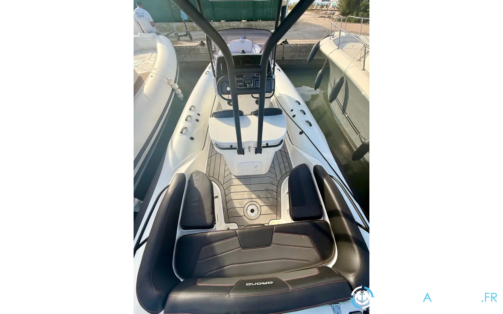 slider 2 Grand Golden Line G850