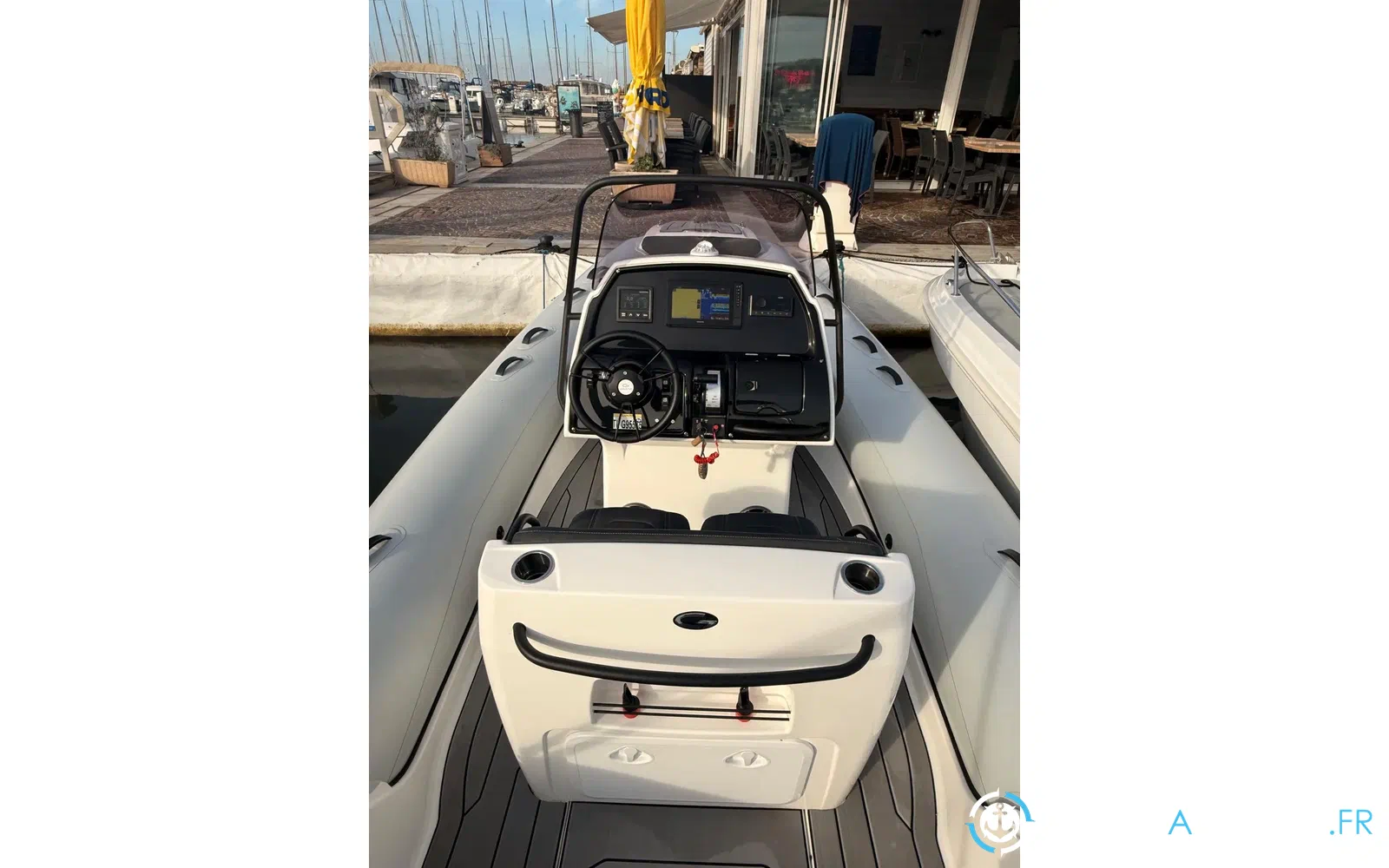 slider 8 Grand Golden Line G650
