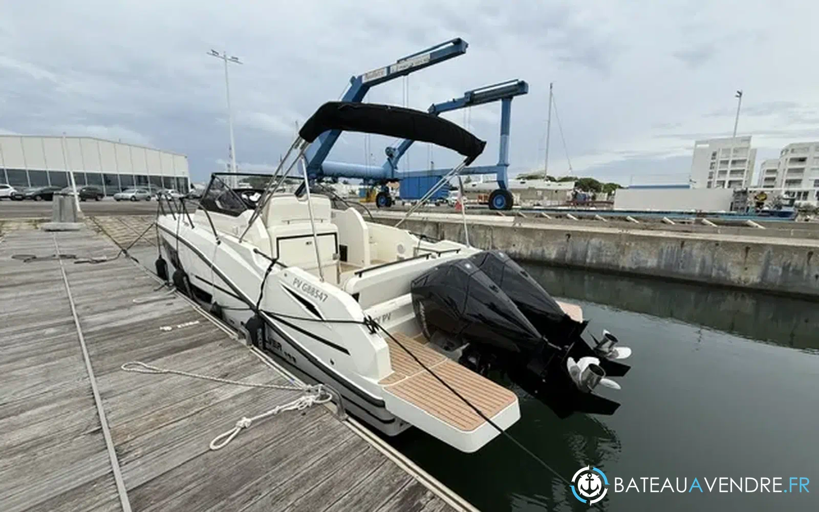 slider 4 Quicksilver Activ 875 Sundeck