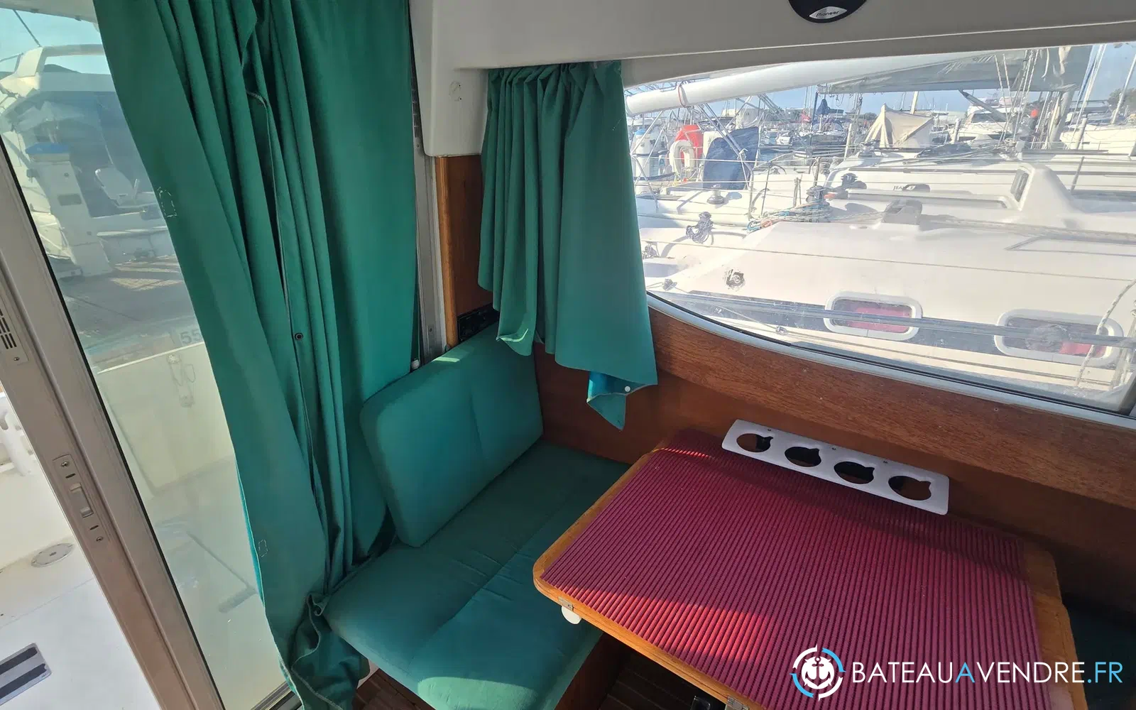 slider 13 Jeanneau Merry Fisher 805