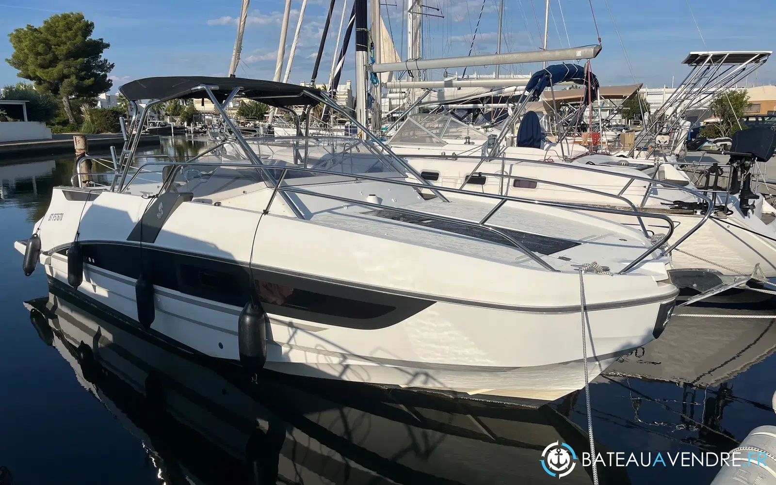 slider 1 Beneteau Flyer 8.8 SUNdeck