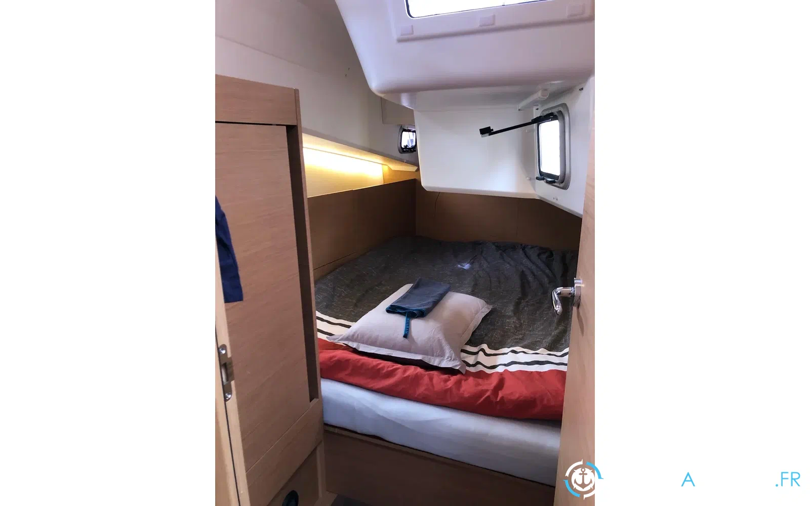 slider 20 Jeanneau Sun Odyssey 410