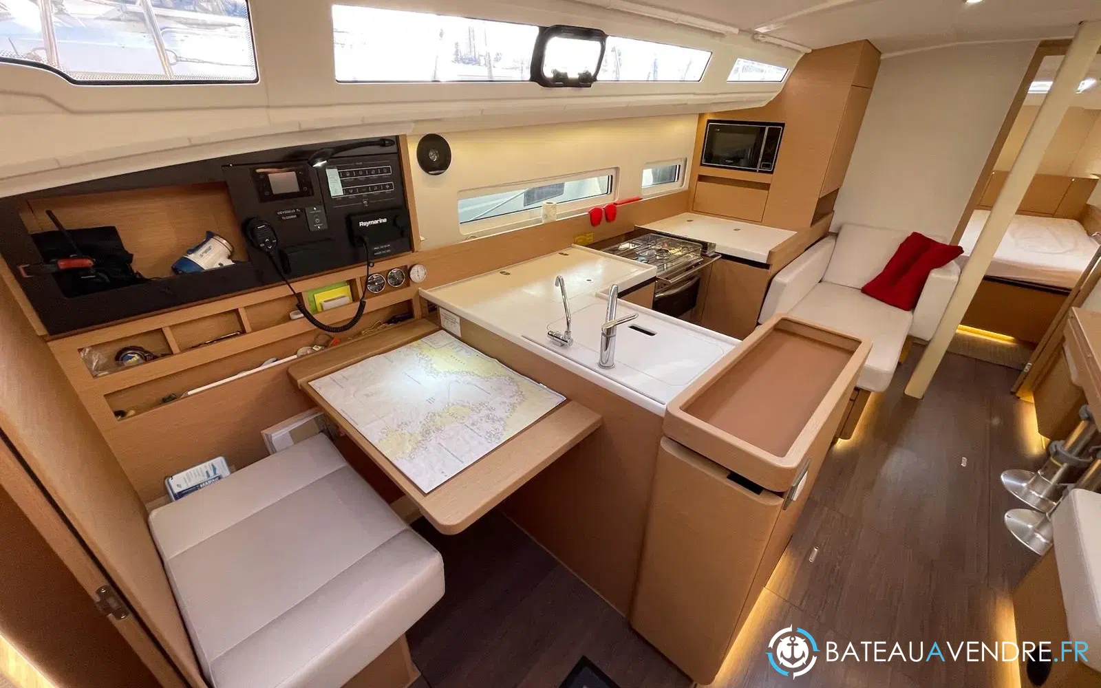 slider 7 Jeanneau Sun Odyssey 410