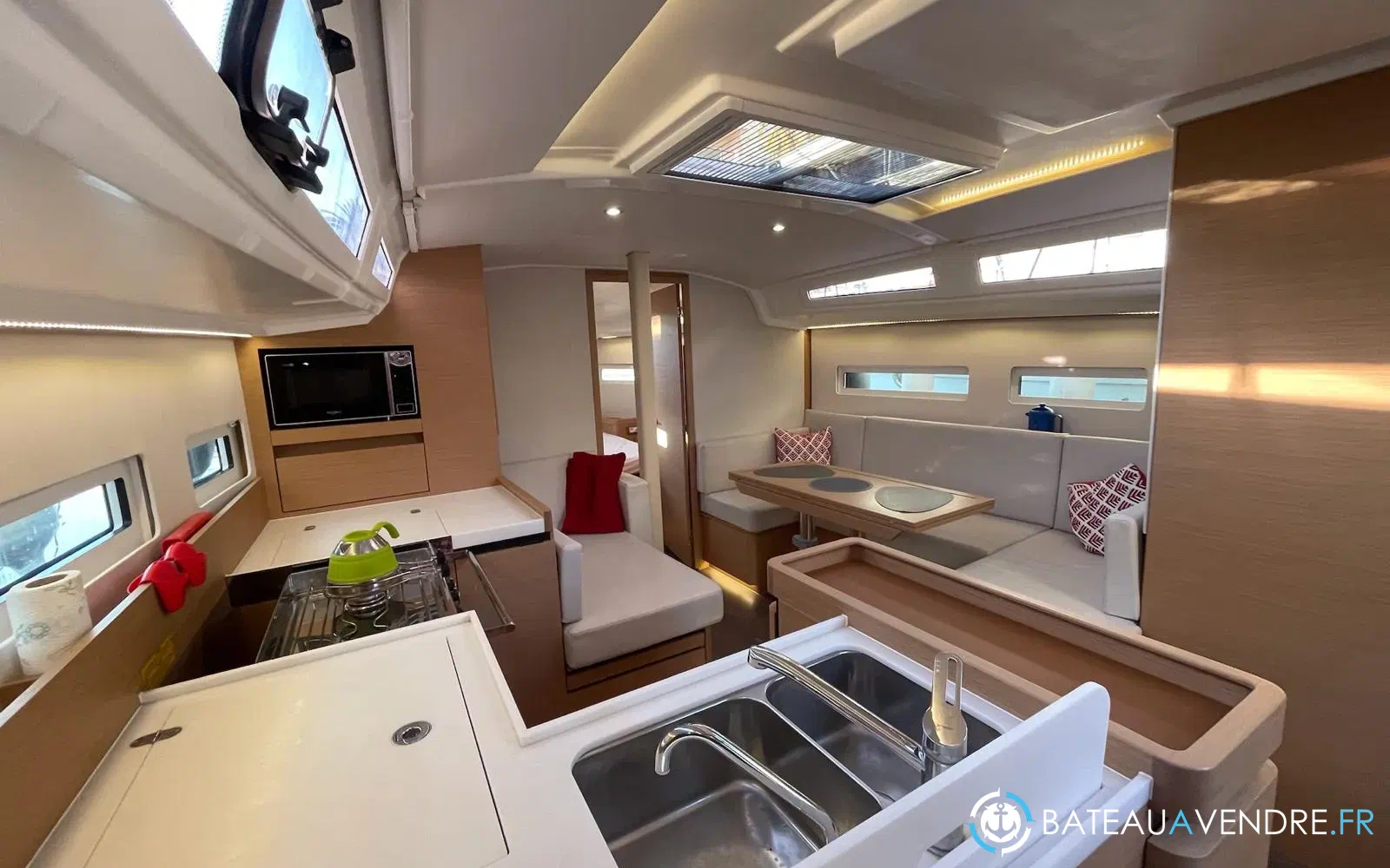 slider 9 Jeanneau Sun Odyssey 410