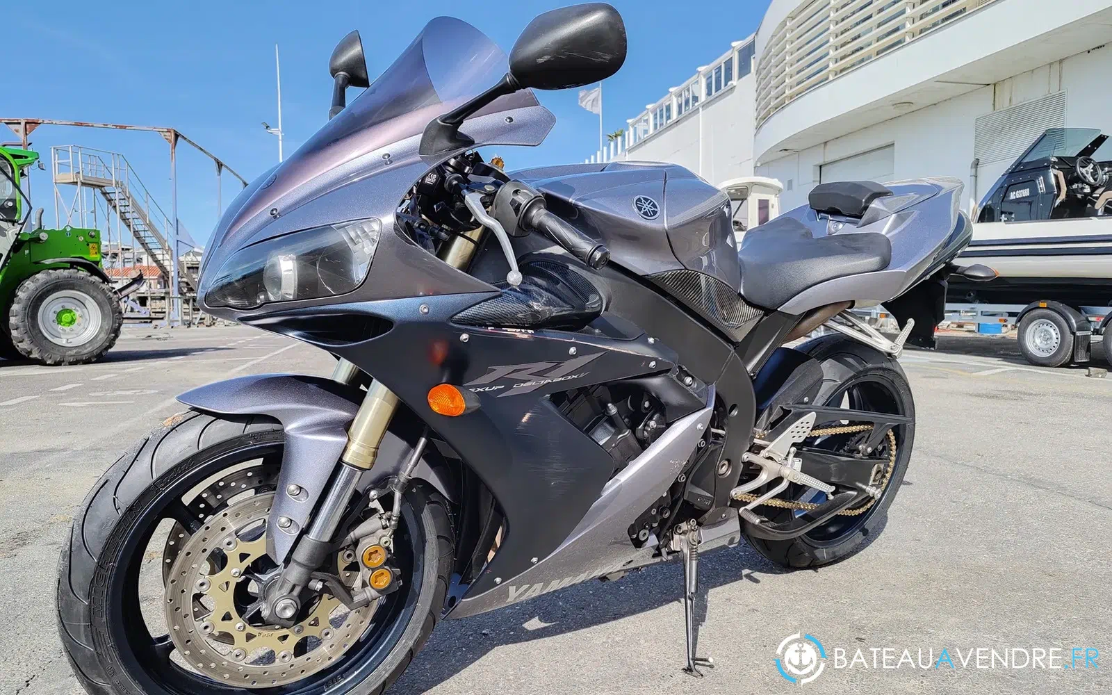slider 7 Moto YAMAHA R1