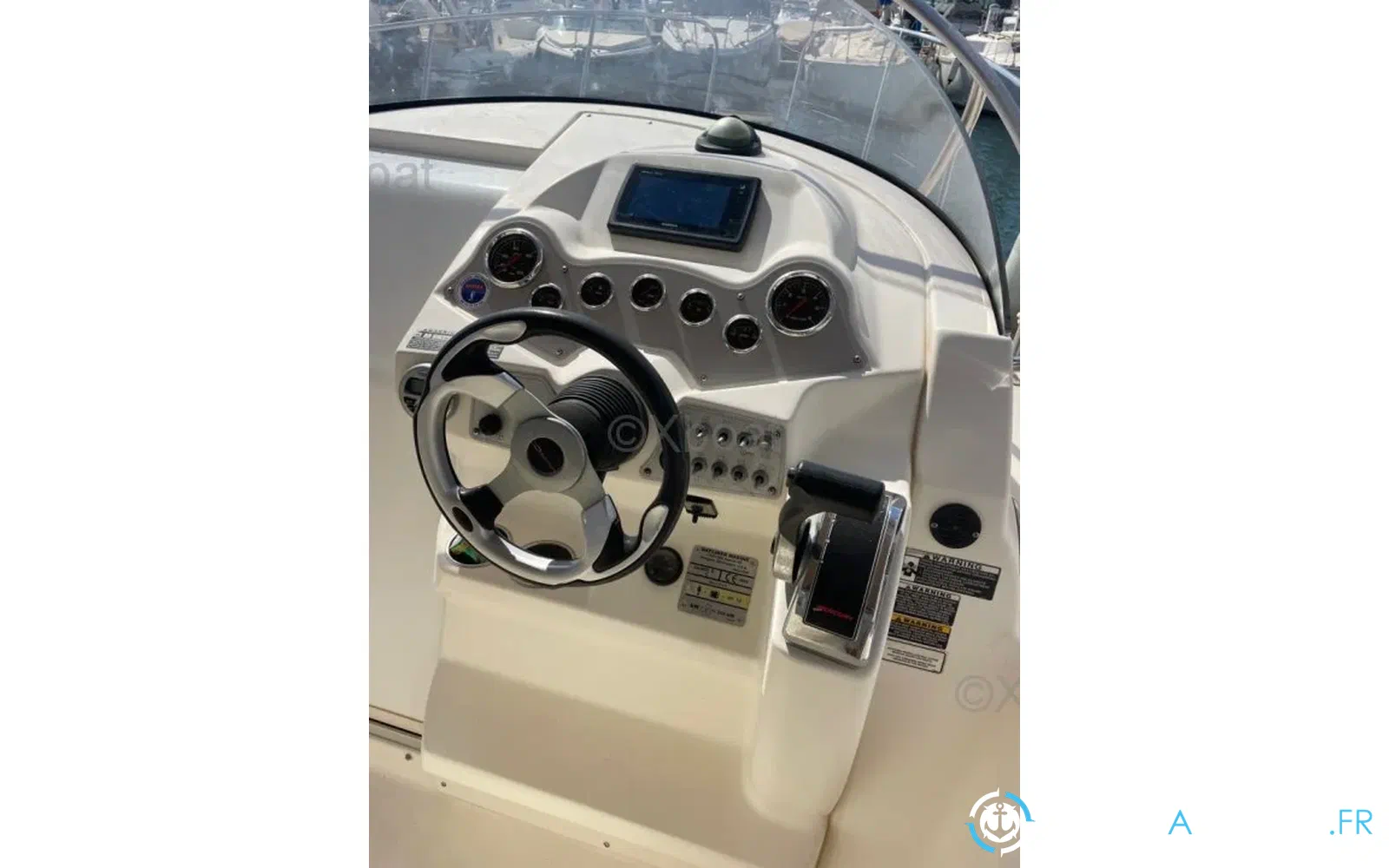 slider 5 Bayliner Avanti 8