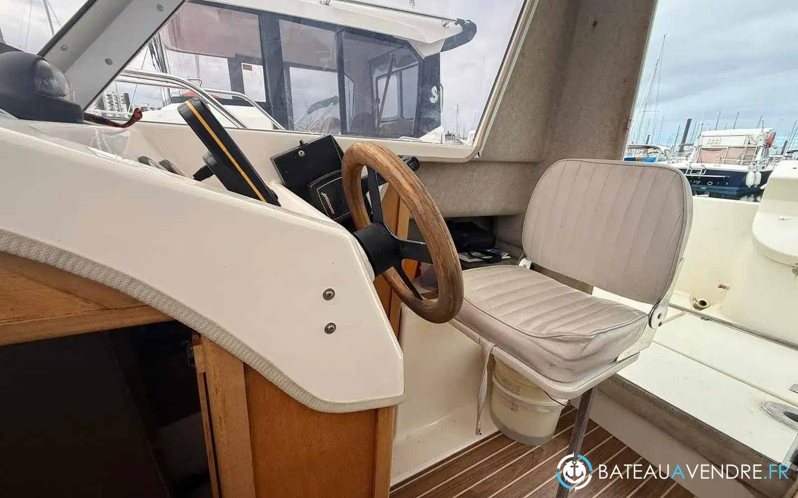slider 10 Guymarine Evada 540