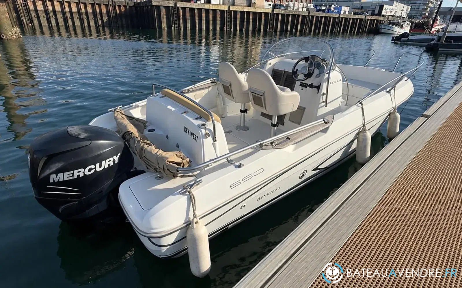 slider 1 Beneteau Flyer 650 Open