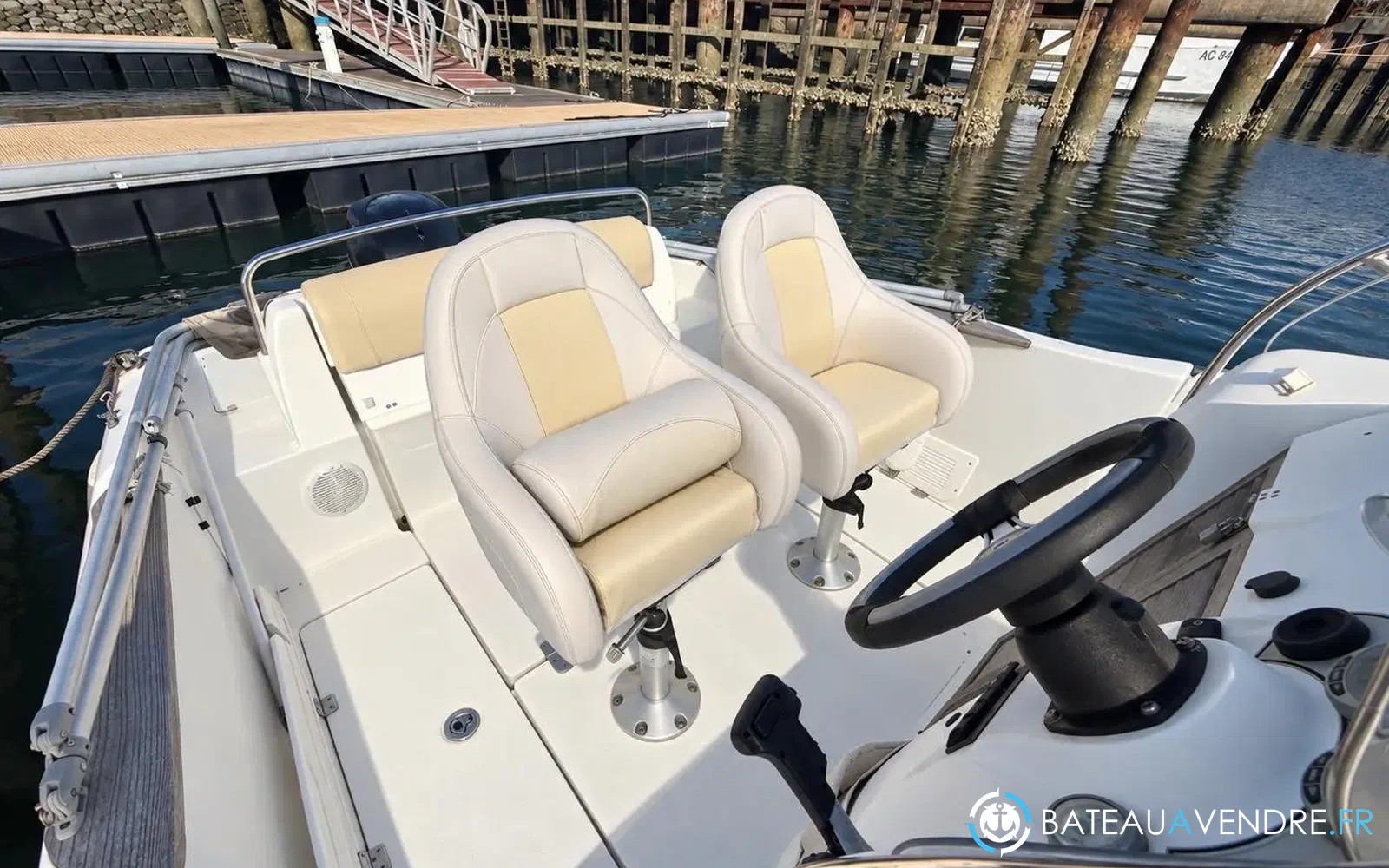 slider 4 Beneteau Flyer 650 Open