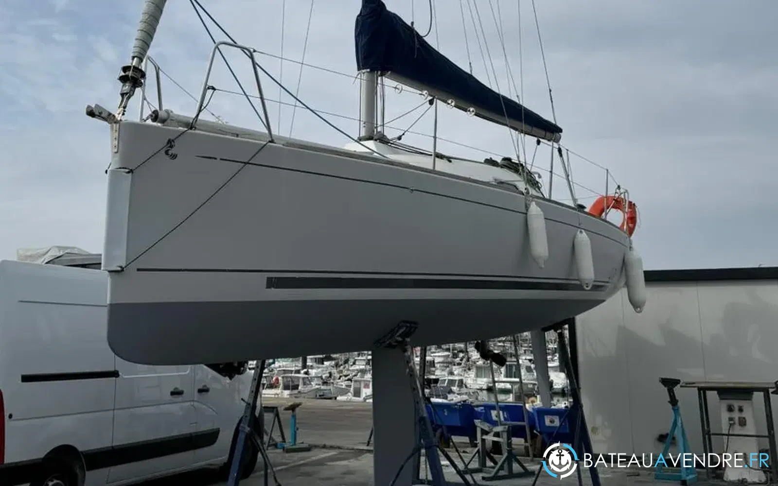 slider 11 Beneteau First 27.7