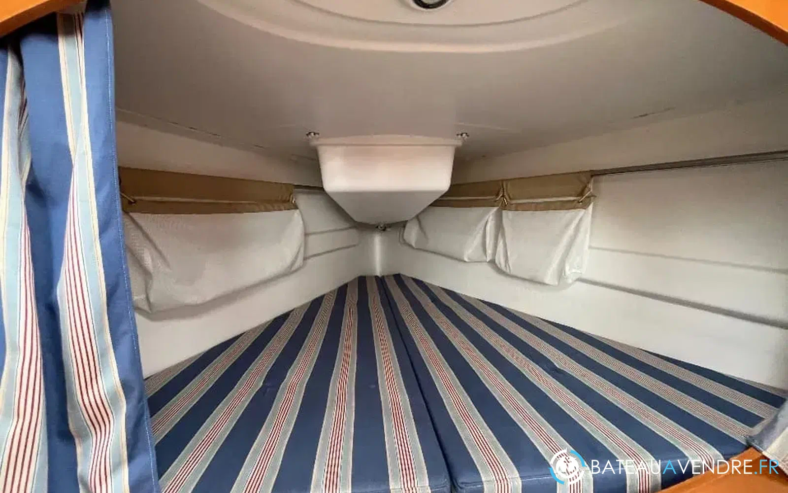 slider 8 Beneteau First 27.7