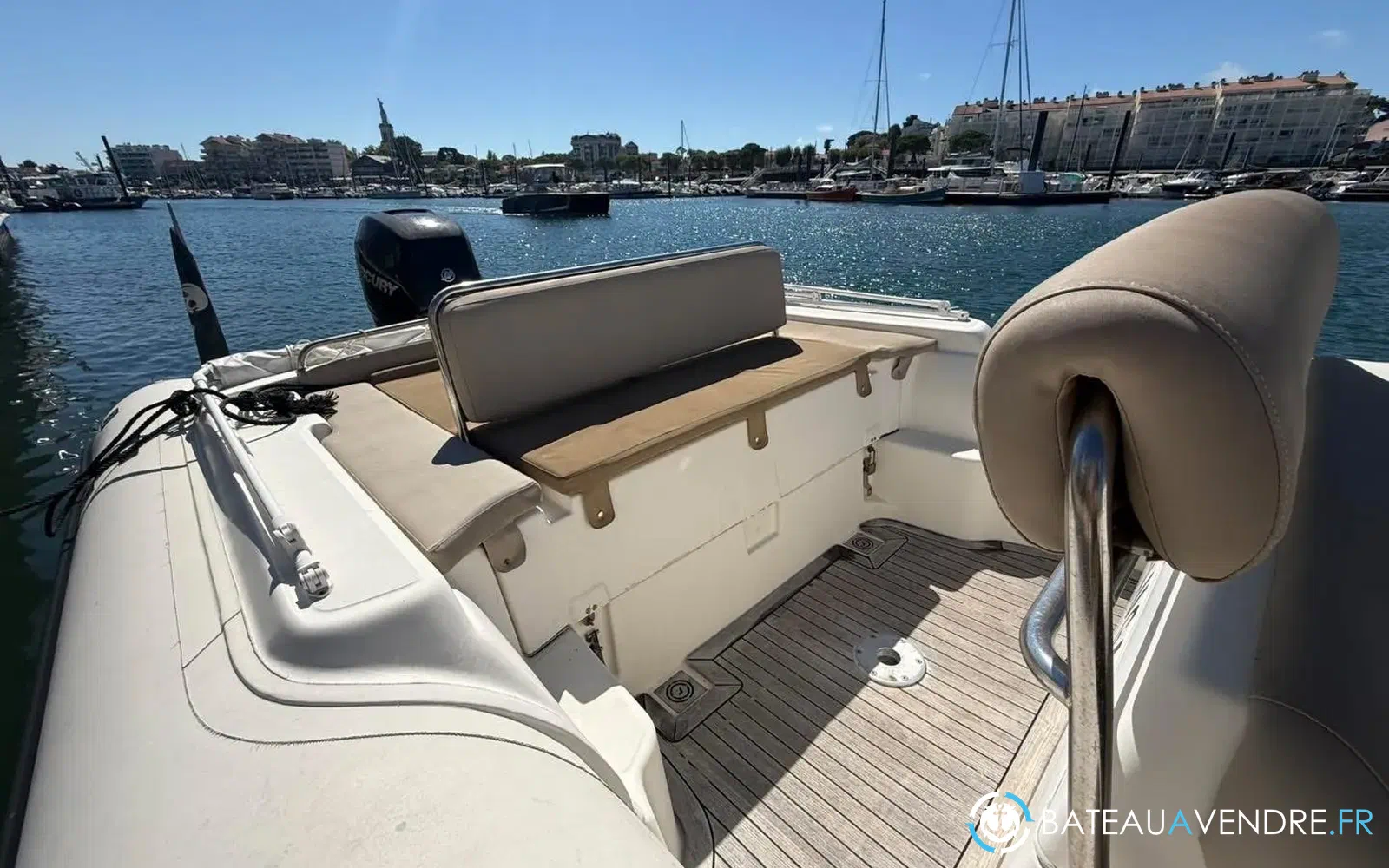 slider 11 Joker Boat Clubman 26