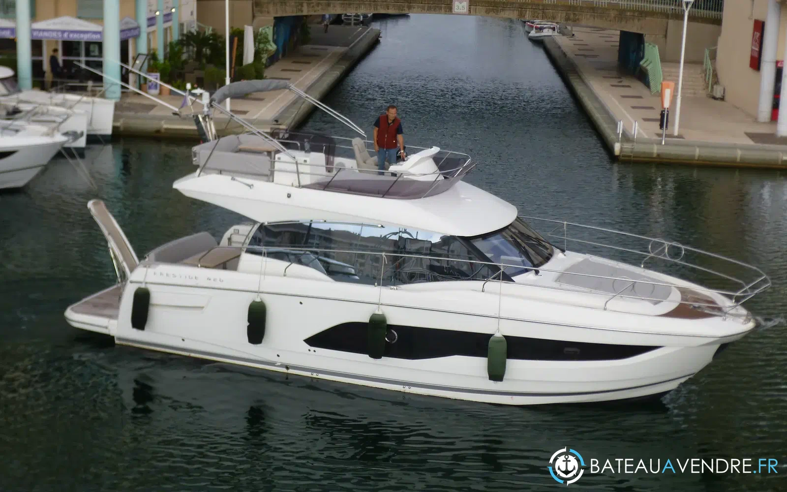 slider 0 Jeanneau Prestige 420 Fly