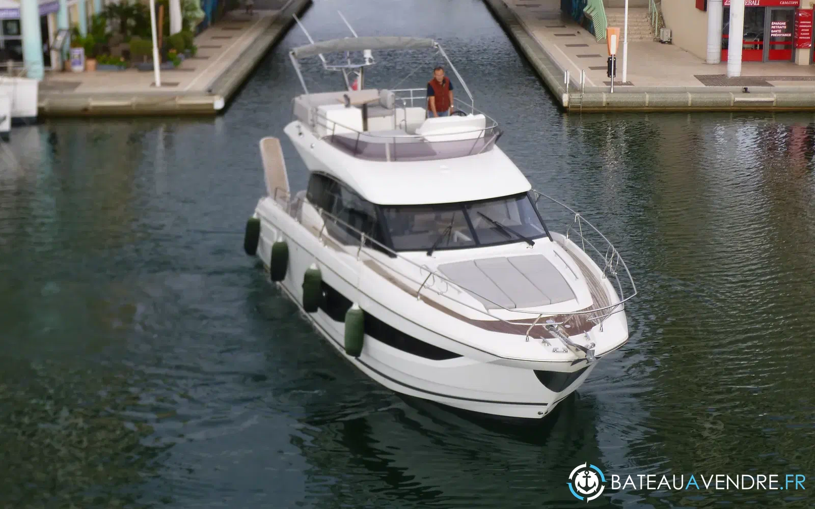 slider 1 Jeanneau Prestige 420 Fly