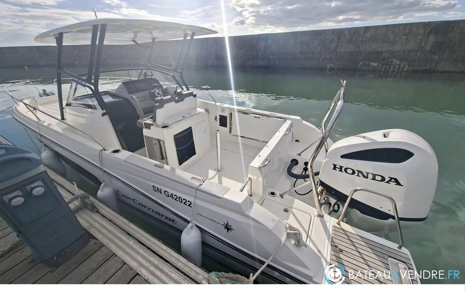 slider 2 Jeanneau Cap Camarat 7.5 WA
