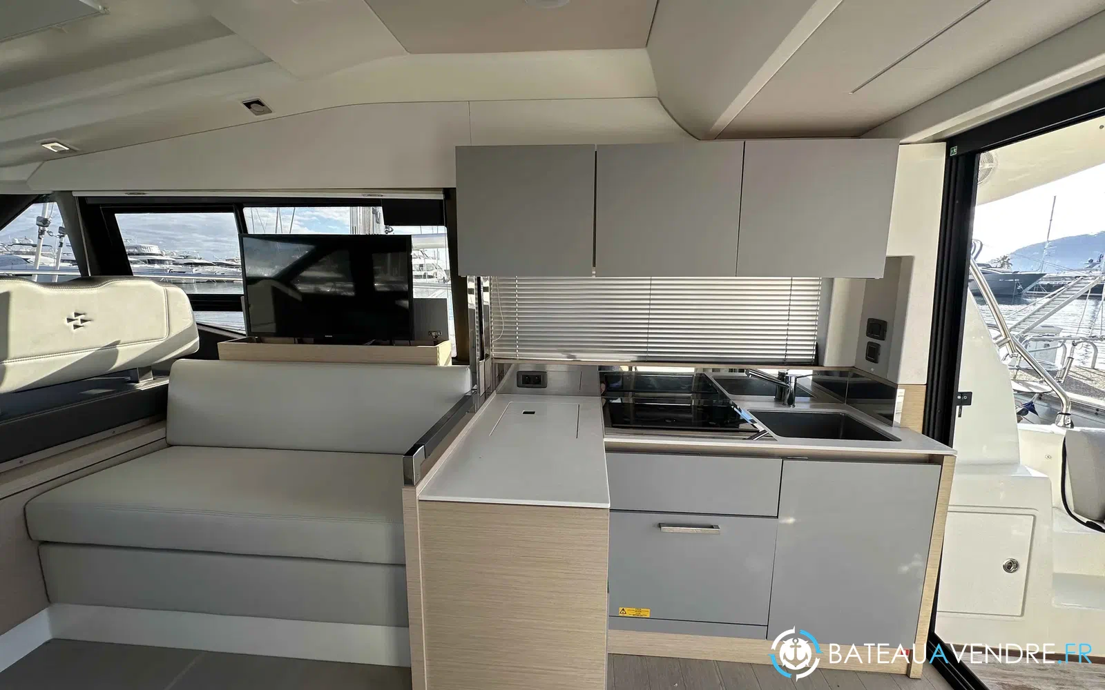 slider 15 Prestige Yachts 460 S