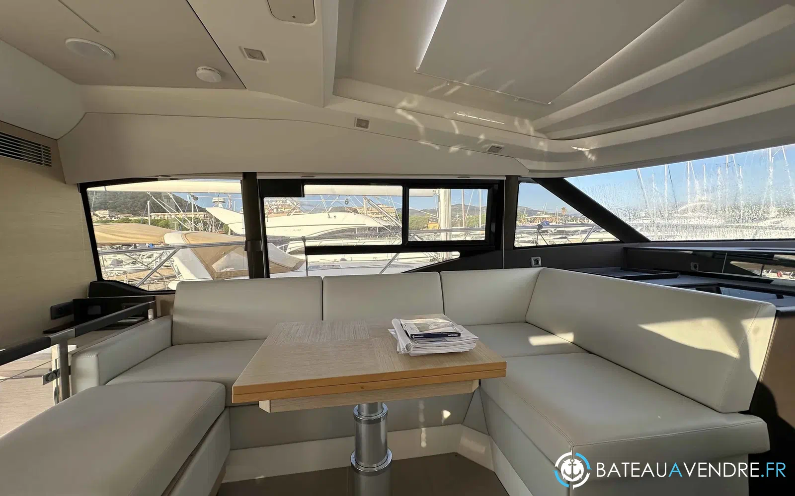 slider 18 Prestige Yachts 460 S