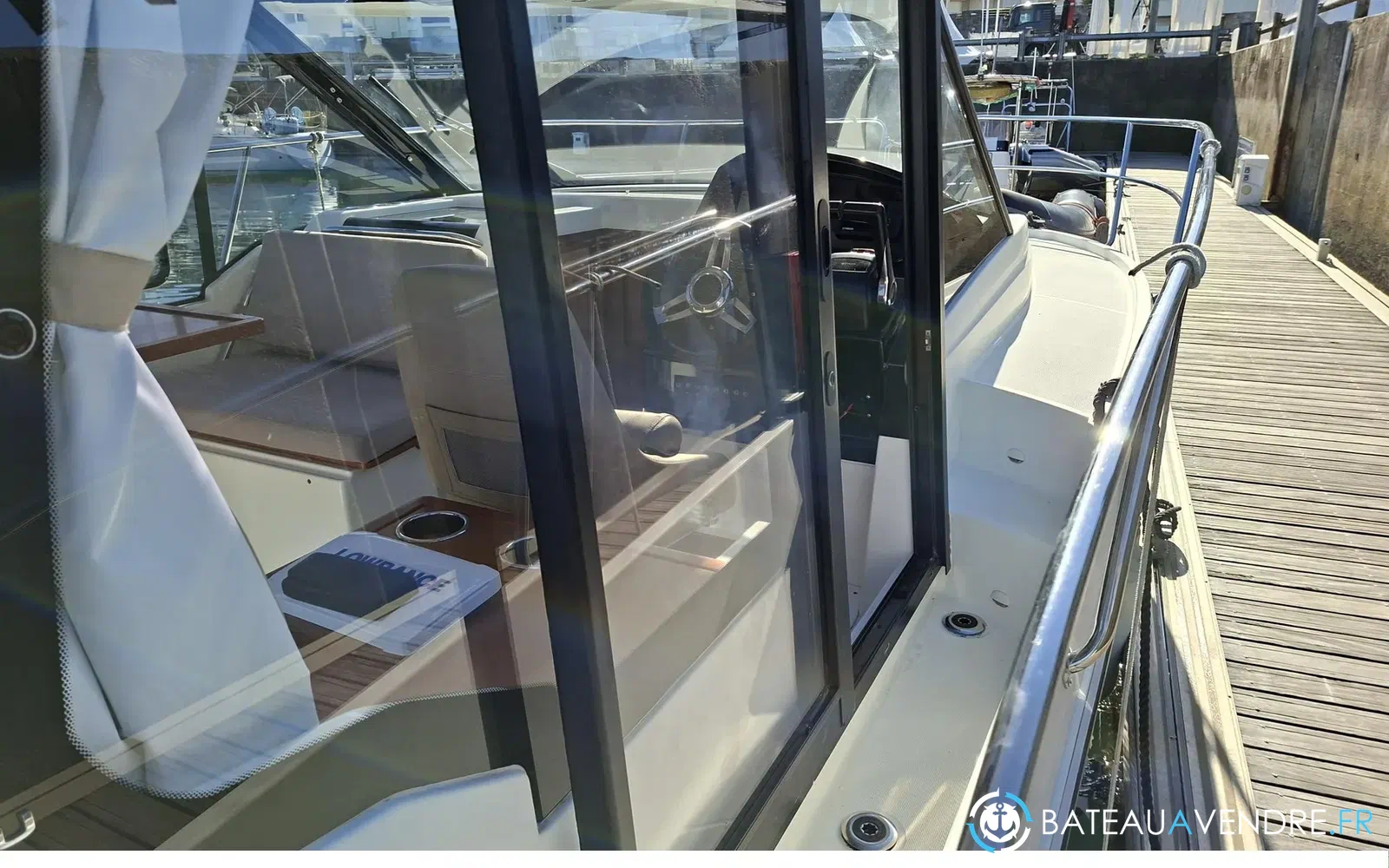 slider 18 Jeanneau Merry Fisher 895
