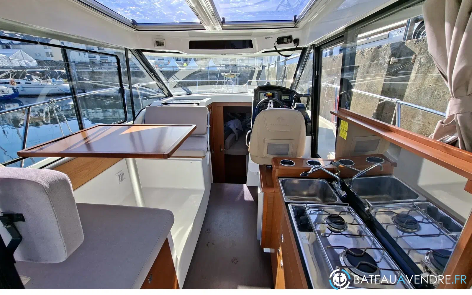 slider 2 Jeanneau Merry Fisher 895