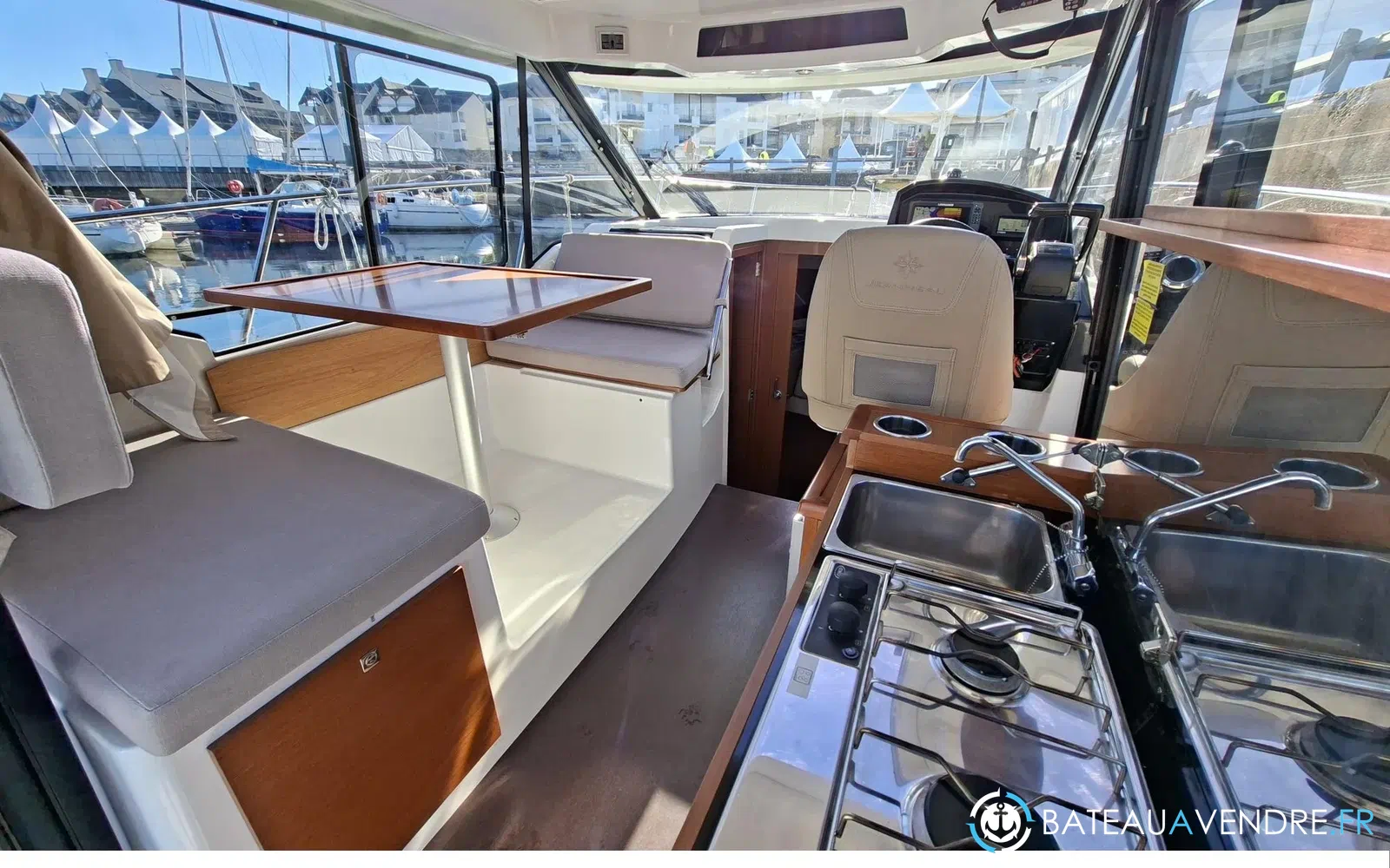 slider 3 Jeanneau Merry Fisher 895