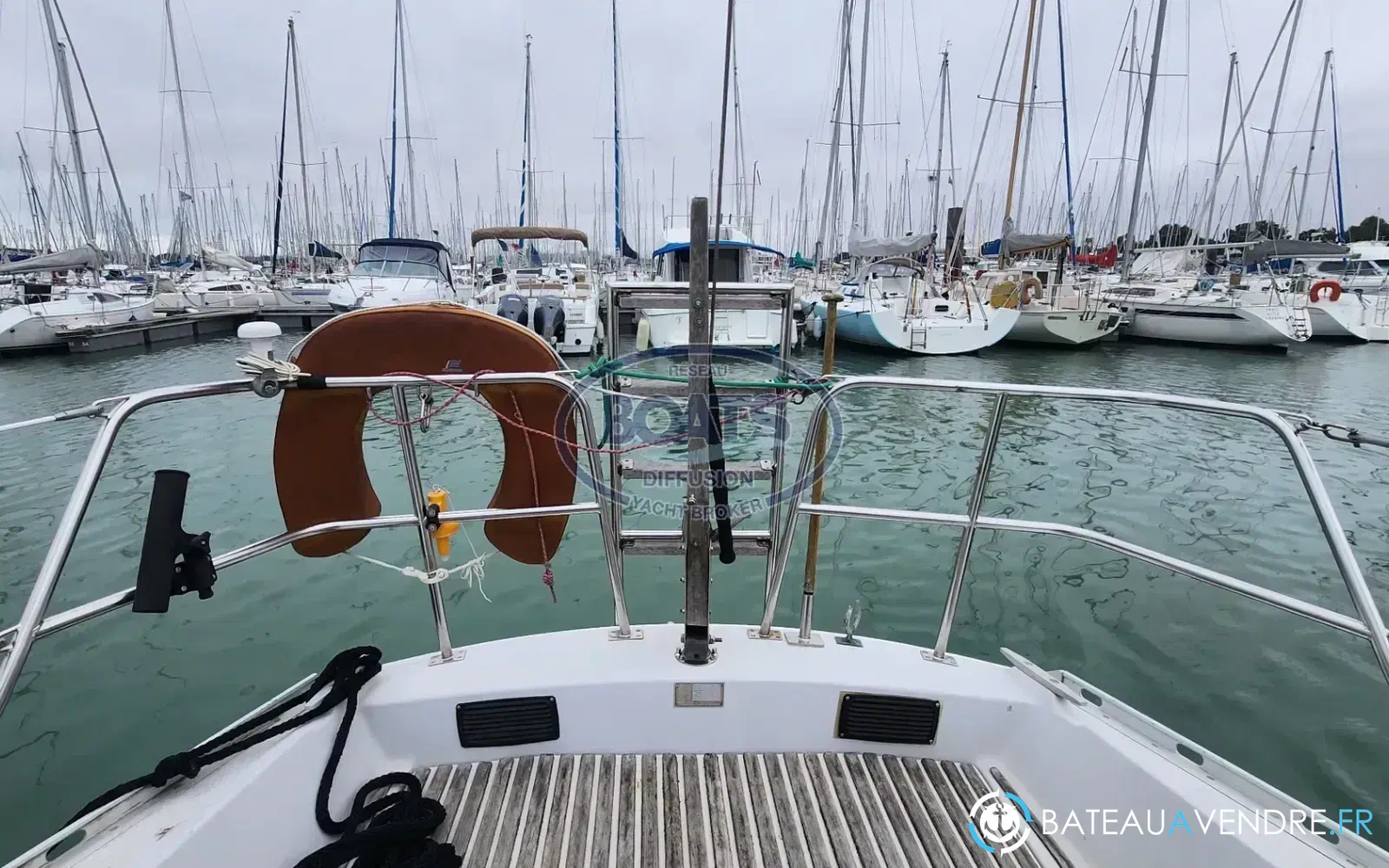 slider 7 Jeanneau Aquila