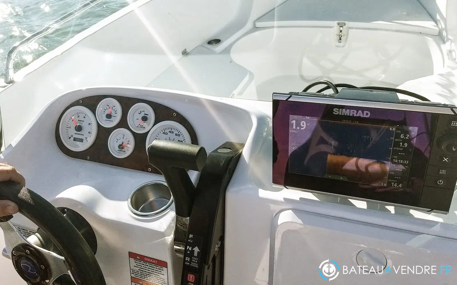 slider 3 Olympic Boat 520 CC