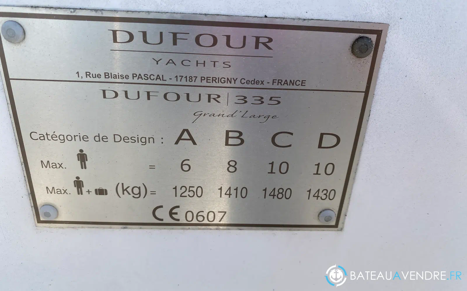 slider 24 Dufour 335 Grand Large