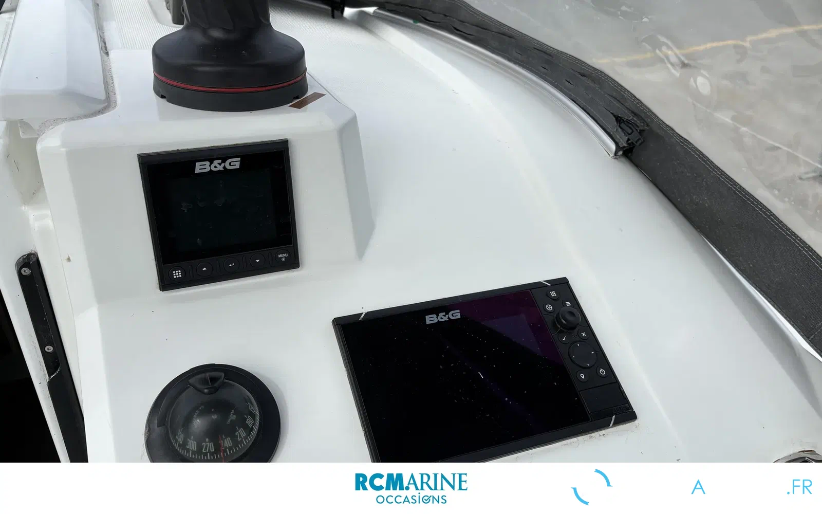 slider 5 Beneteau Oceanis 30.1