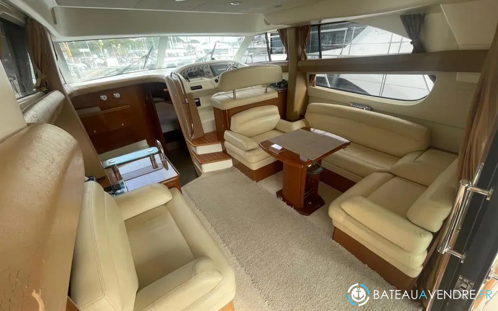 slider 24 Jeanneau Prestige 440