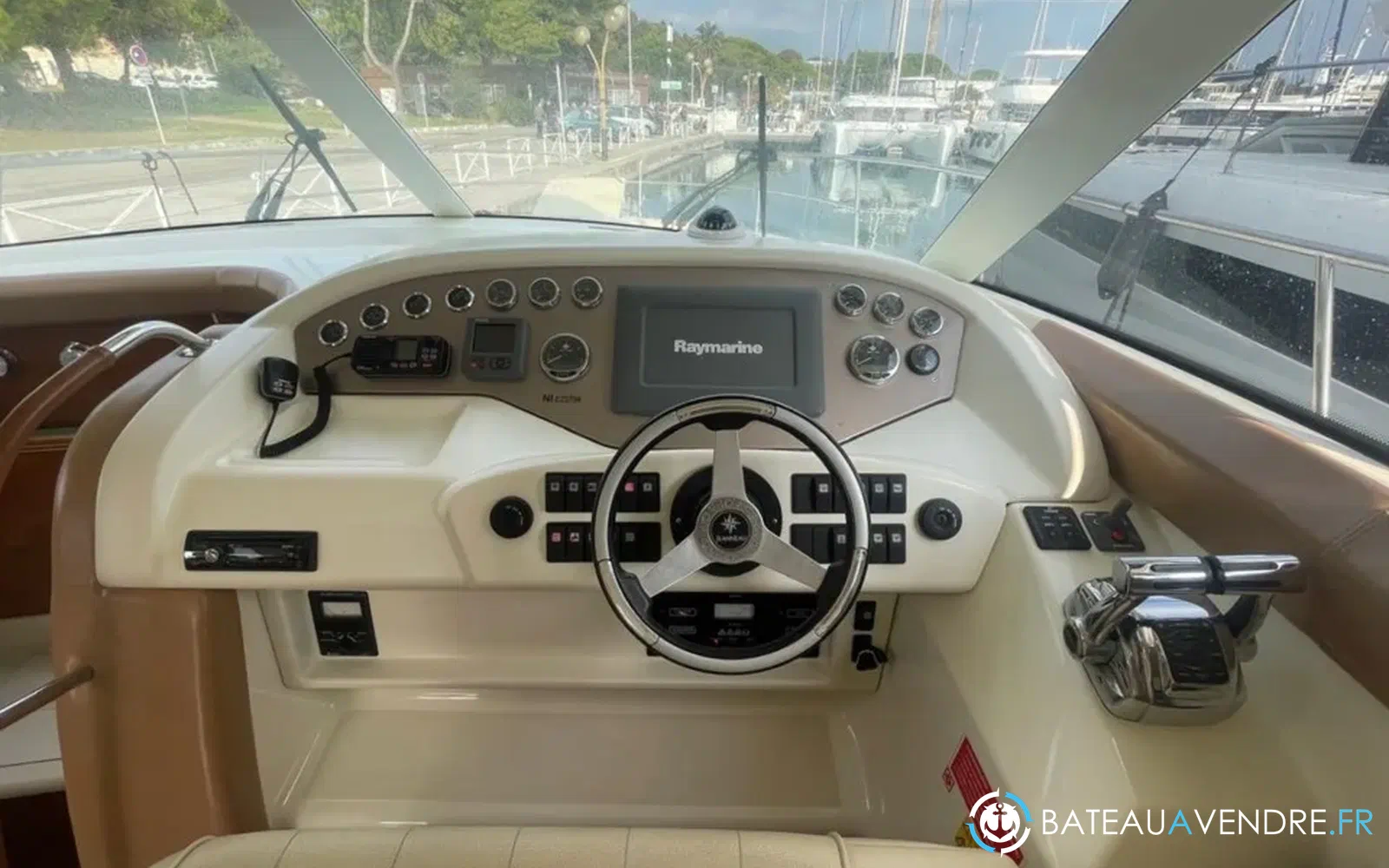 slider 28 Jeanneau Prestige 440