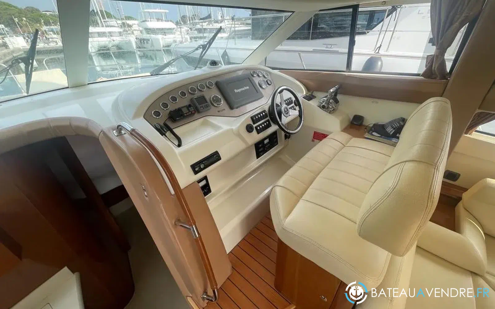 slider 29 Jeanneau Prestige 440