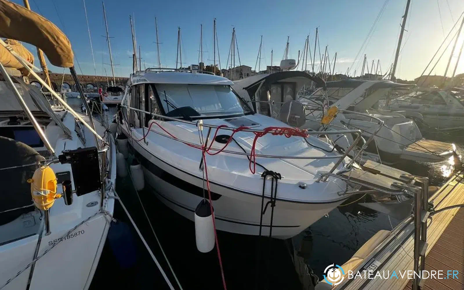 slider 2 Jeanneau Merry Fisher 895