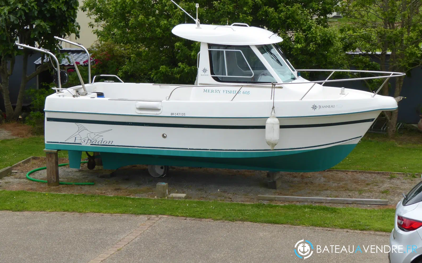 slider 0 Jeanneau Merry Fisher 605